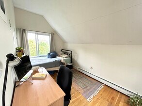 72 Calumet St, Unit 3 in Boston, MA - Foto de edificio - Building Photo