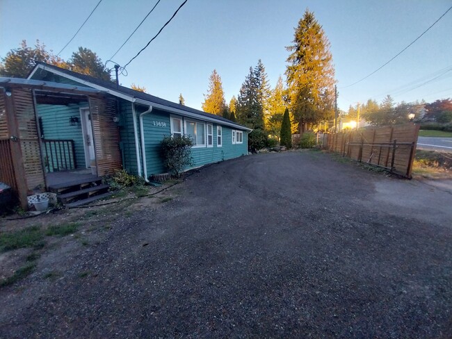 13658 SE 192nd St in Renton, WA - Building Photo - Building Photo