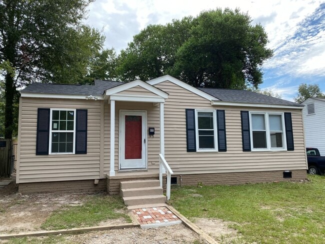 property at 806 S Prospect St