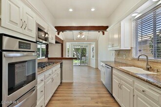 2379 Welcome Ct in Simi Valley, CA - Building Photo - Building Photo