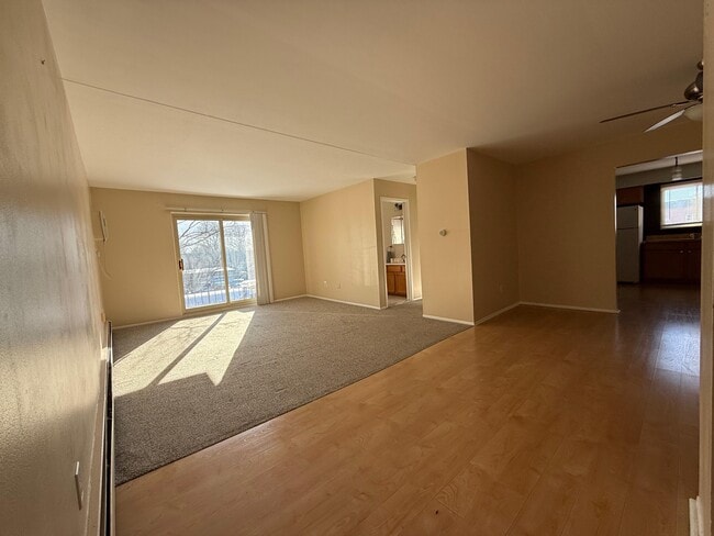 property at 1924 Axtell Dr