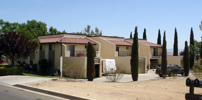 Muni Property in Apple Valley, CA - Building Photo - Building Photo