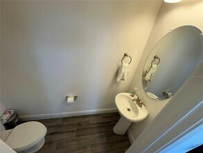 8106 Mabury Ln in Orlando, FL - Building Photo - Building Photo