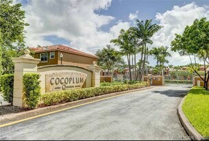 4934 White Mangrove Way E in Fort Lauderdale, FL - Building Photo