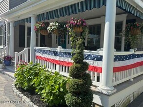 512 Sussex Ave in Spring Lake, NJ - Building Photo - Building Photo