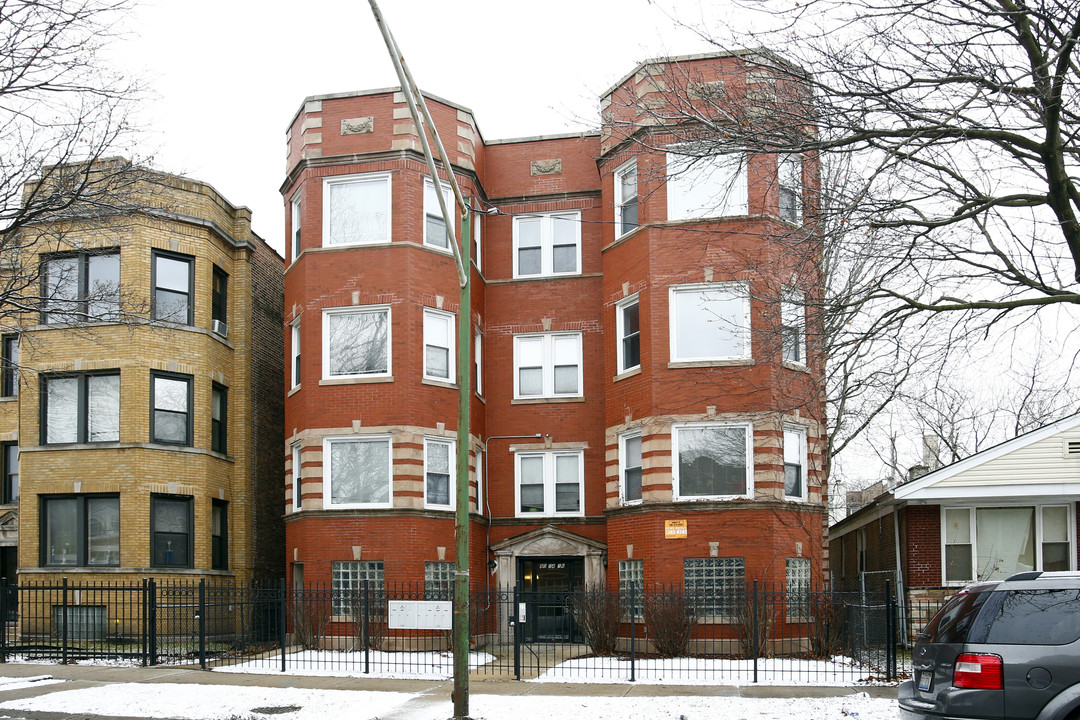 8014 S Ingleside Ave in Chicago, IL - Building Photo