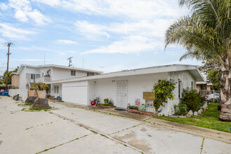 10202-10206 S 10th Ave, LLC in Inglewood, CA - Foto de edificio - Building Photo