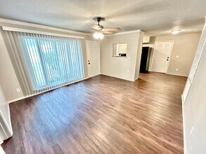 8214 Herlong Rd in Jacksonville, FL - Building Photo - Building Photo