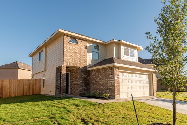 5103 War Horse Dr in San Antonio, TX - Building Photo - Building Photo