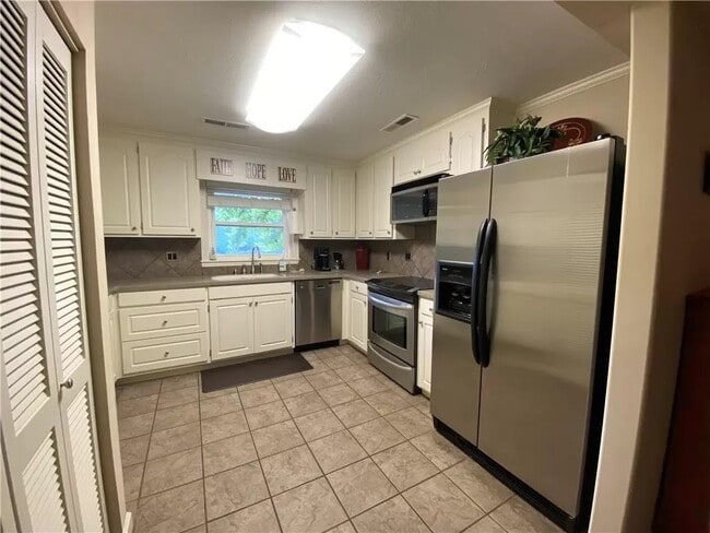 property at 633 State Rd S-37-577