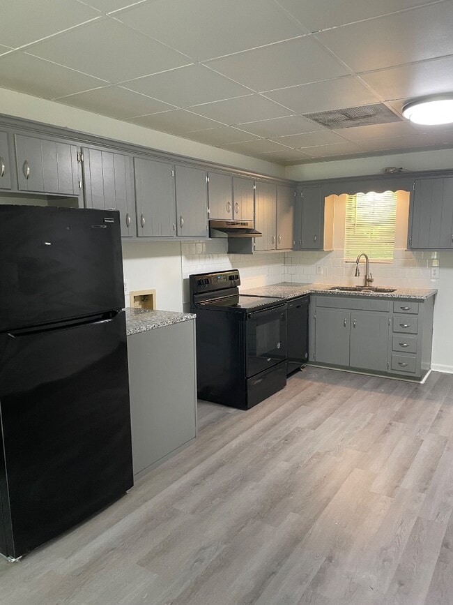 1724 Louise Dr SE in Jacksonville, AL - Building Photo - Building Photo