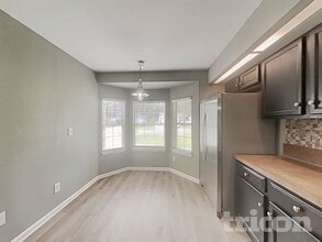 3287 Guernsey Ct in Jacksonville, FL - Foto de edificio - Building Photo