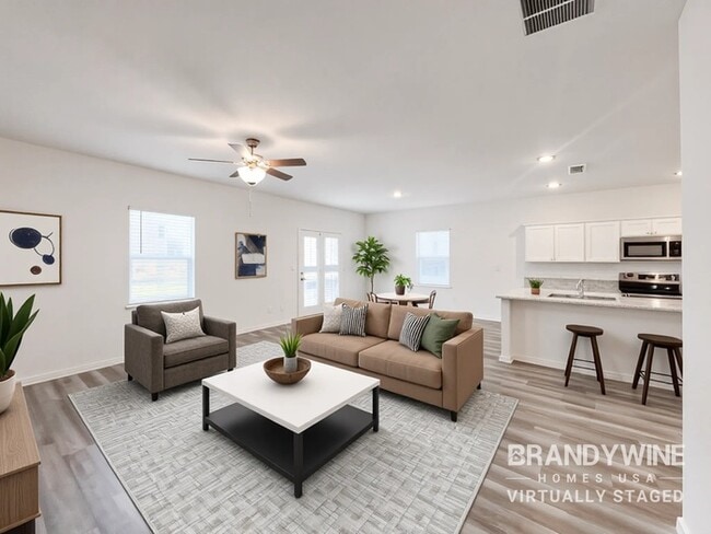 83 Rowlett Pl in Winder, GA - Foto de edificio - Building Photo