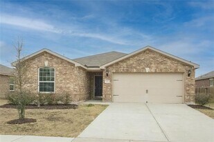 211 Magnolia Dr in Princeton, TX - Building Photo