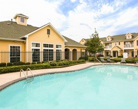 Country Lane in Angleton, TX - Foto de edificio - Building Photo