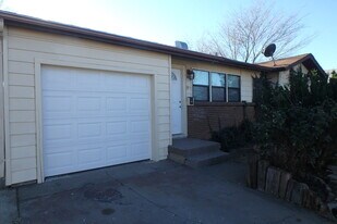 1616 Currie Ln in Amarillo, TX - Building Photo