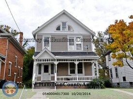 1812 Kinney Ave in Cincinnati, OH - Building Photo