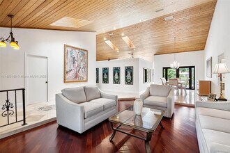 2685 NW 27th Terrace in Boca Raton, FL - Building Photo - Building Photo