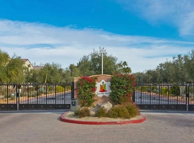327 Paseo Gusto