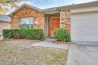 2545 Prospect Hill Dr in Fort Worth, TX - Building Photo - Building Photo