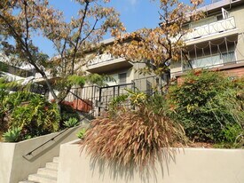 2323 W 6th St, Unit #7 in Los Angeles, CA - Building Photo