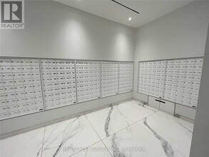 20-1320 Edward St in Toronto, ON - Building Photo - Building Photo