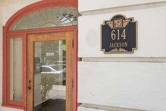 Palladian Apartments in Portland, OR - Building Photo - Building Photo