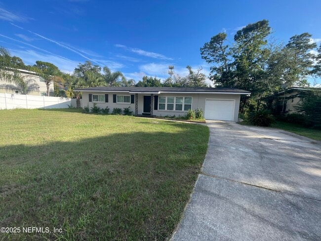 property at 5824 Yellow Pine Dr