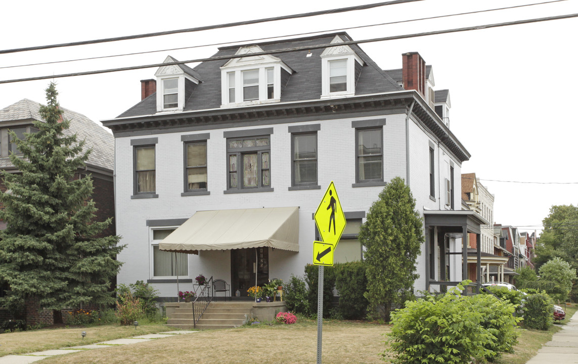 Friendship Apartments in Pittsburgh, PA - Building Photo