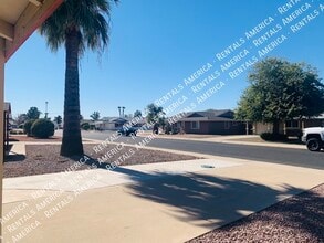 11433 N Hagen Dr in Sun City, AZ - Building Photo - Building Photo