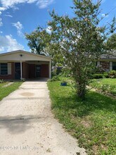 7416 Leroy Dr in Jacksonville, FL - Building Photo - Building Photo