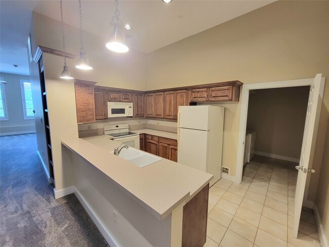 property at 2315 Harborside Dr