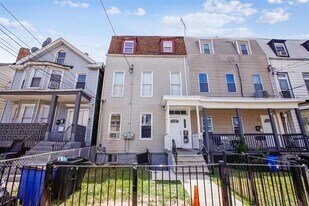 63 Belmont Ave in Jersey City, NJ - Building Photo