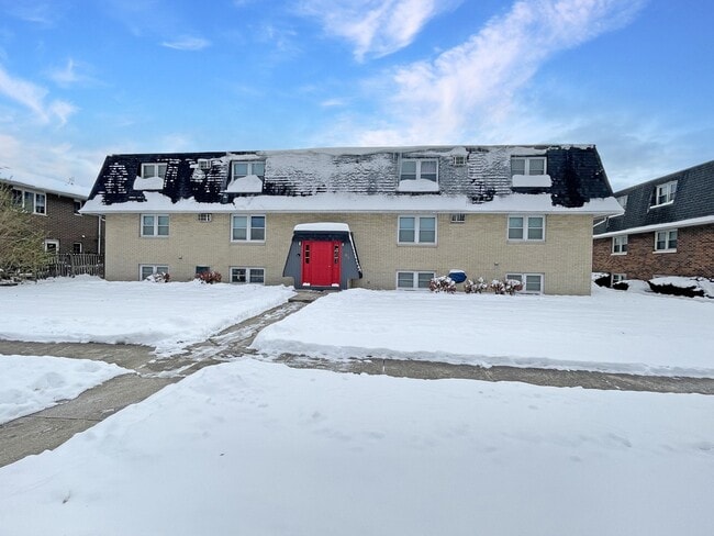 property at 609 E 3rd St