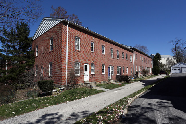 47 Llanfair Rd in Ardmore, PA - Building Photo - Building Photo