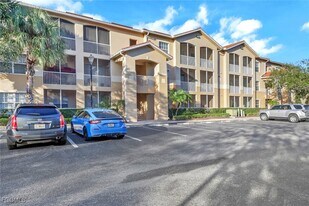 9025 Colby Dr in Ft. Myers, FL - Building Photo