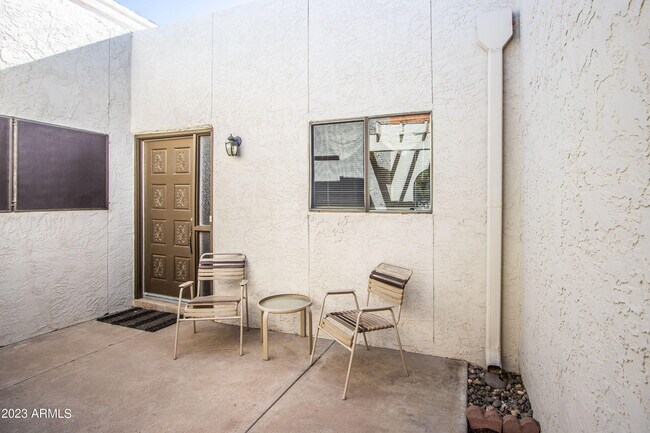 7631 E Sandalwood Dr in Scottsdale, AZ - Building Photo - Building Photo