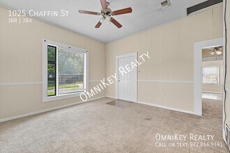 1025 E Chaffin St in Sherman, TX - Building Photo - Building Photo