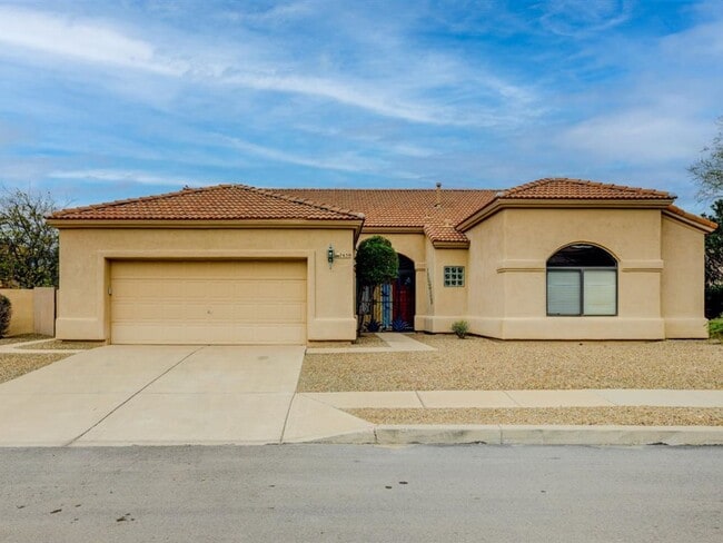 property at 7659 E Park View Dr