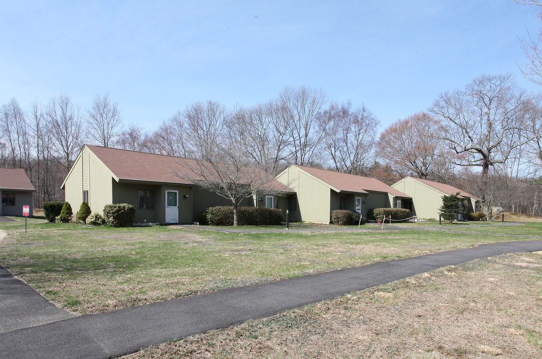 Lymewood in Old Lyme, CT - Building Photo