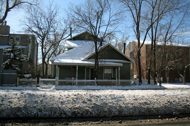 1932 Canyon Blvd in Boulder, CO - Building Photo - Building Photo