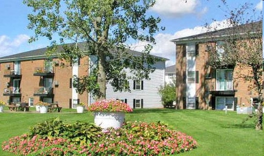 Woodgate Village Apartments in Brunswick, OH - Building Photo