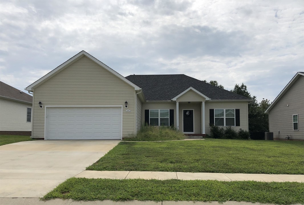 253 Windover Ave in Bowling Green, KY - Building Photo