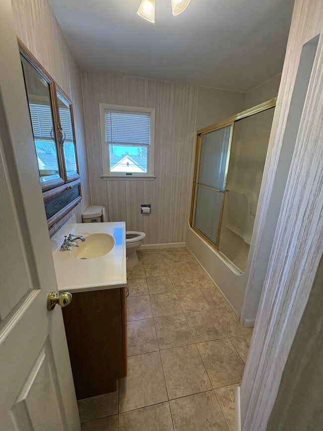 89 Center Ave, Unit 3B