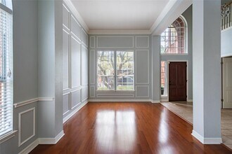 10020 Lachlan Dr in Austin, TX - Building Photo - Building Photo