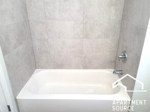 2765 W Francis Pl, Unit Garden in Chicago, IL - Building Photo - Building Photo