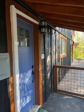 11869 Deerfield Dr in Truckee, CA - Building Photo - Building Photo