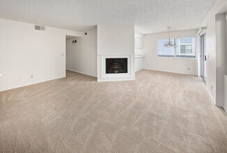 26914 Rainbow Glen Dr in Santa Clarita, CA - Building Photo - Building Photo