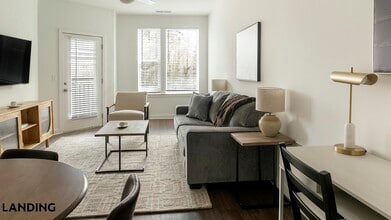 2110 Birkhall St in Raleigh, NC - Foto de edificio - Building Photo