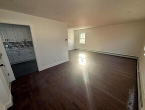 184 E Fulton Ave in Roosevelt, NY - Building Photo - Building Photo